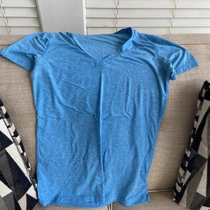 Gap Fit light blue workout t-shirt